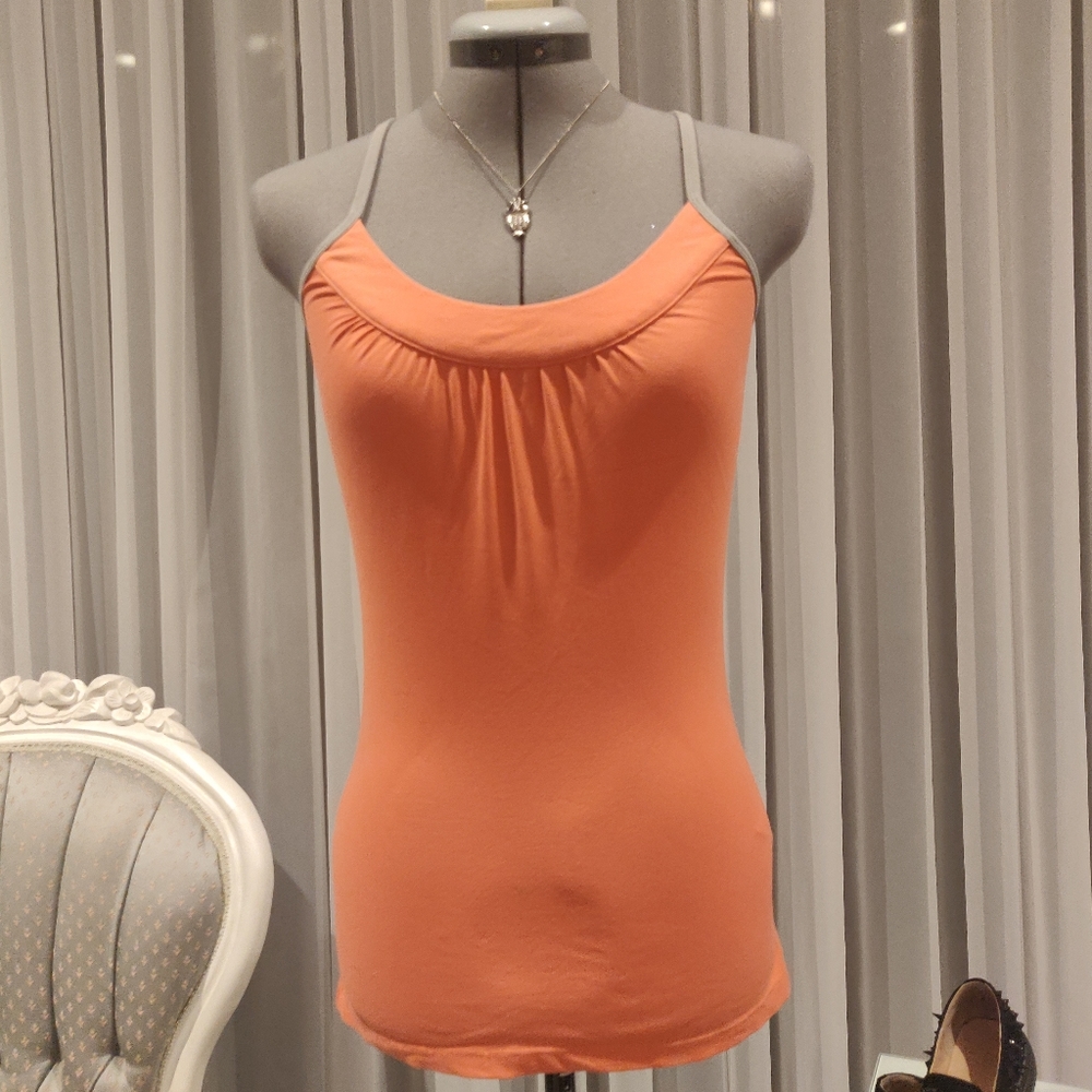 Athletic tank top